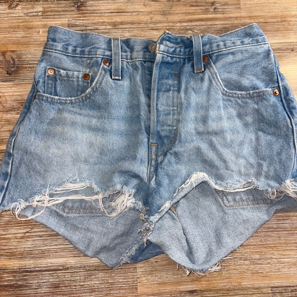 Levi Jean Shorts